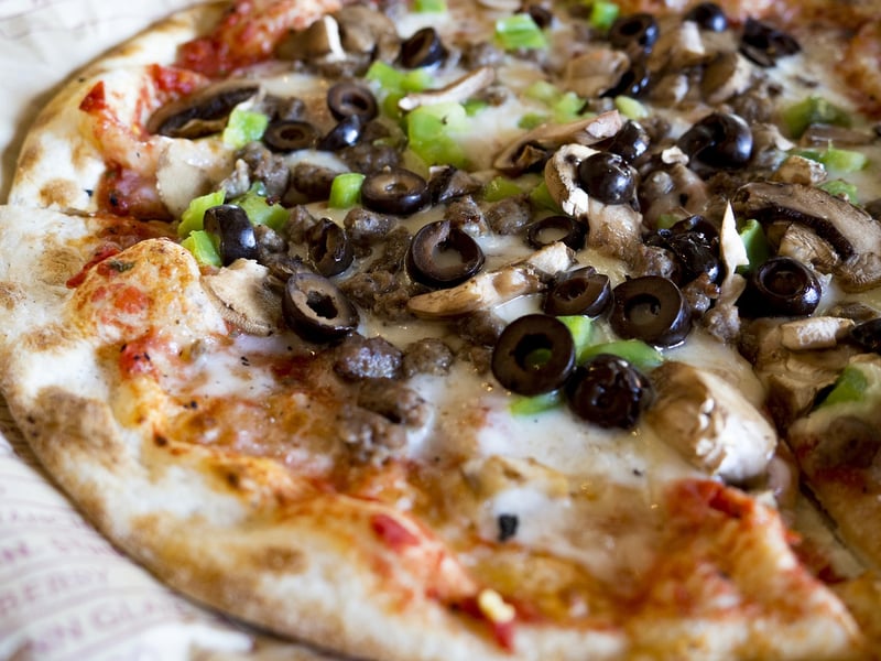 Naan Pizza